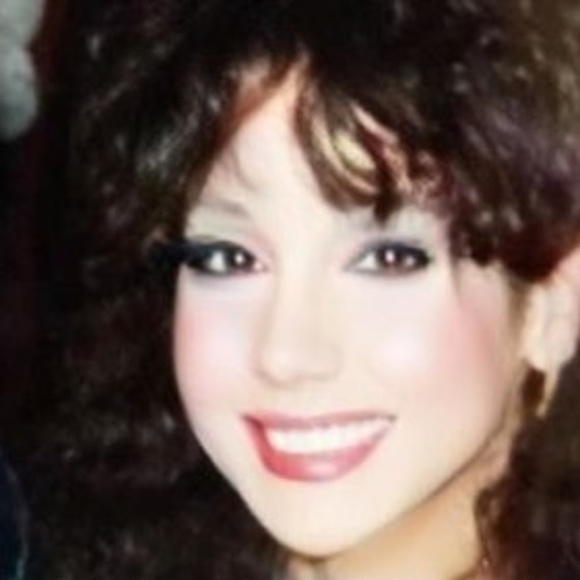 Meet your Posher, Christine - Picture 2 of 2